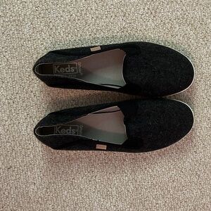 Women’s size 8 dark grey wool Keds slip on sneakers